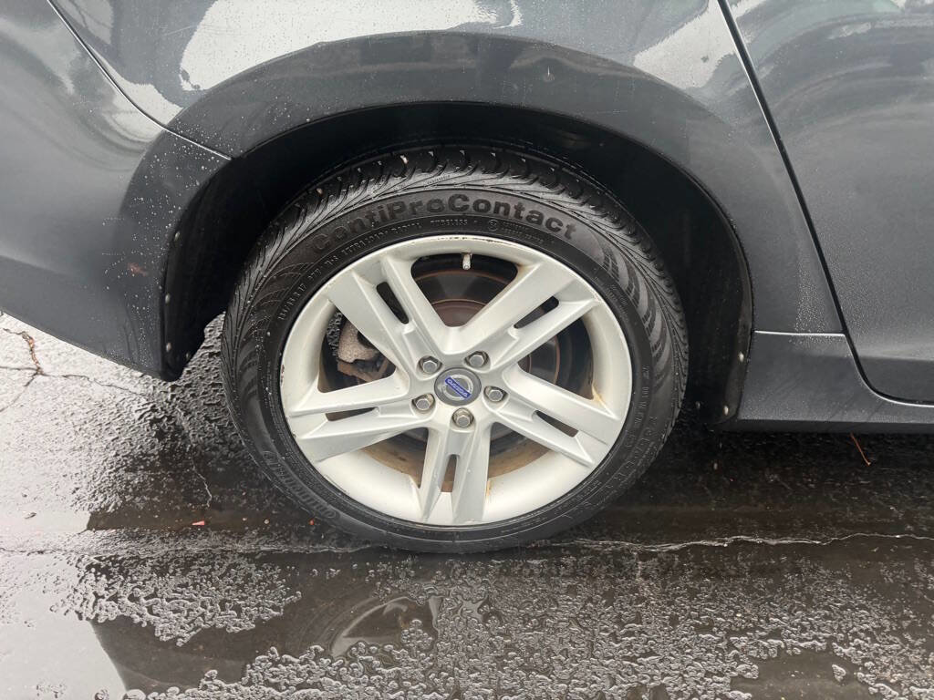 Used 2015 Volvo V60 T5 Premier w/ Convenience Package image 9