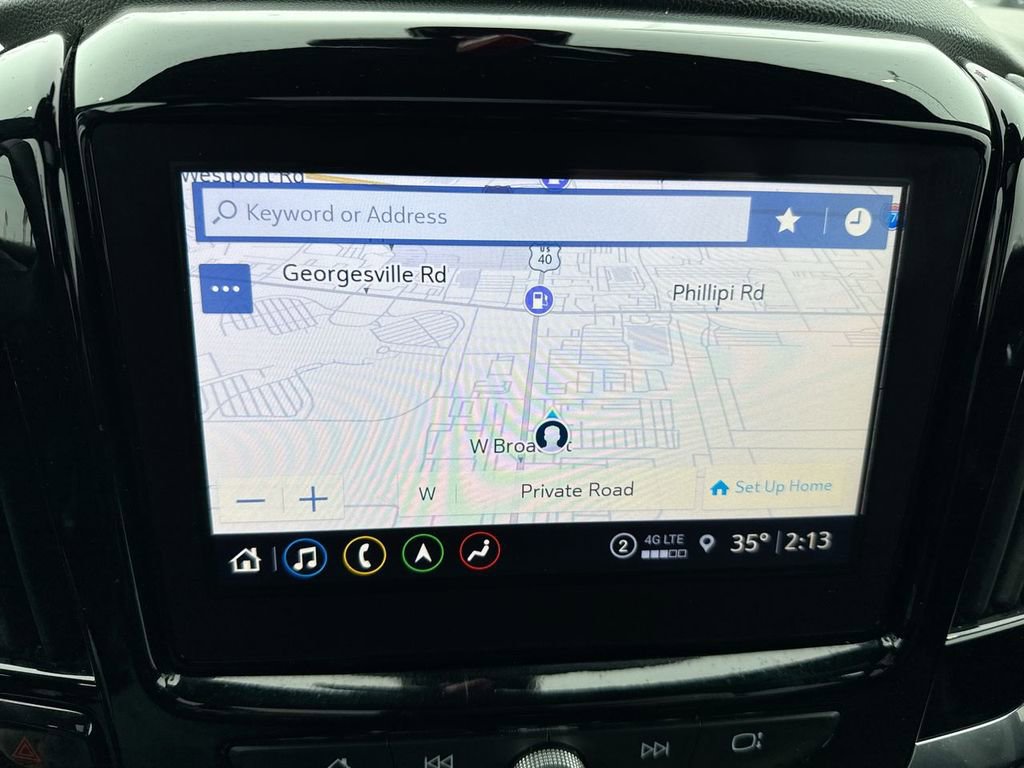 Used 2023 Chevrolet Traverse RS image 18