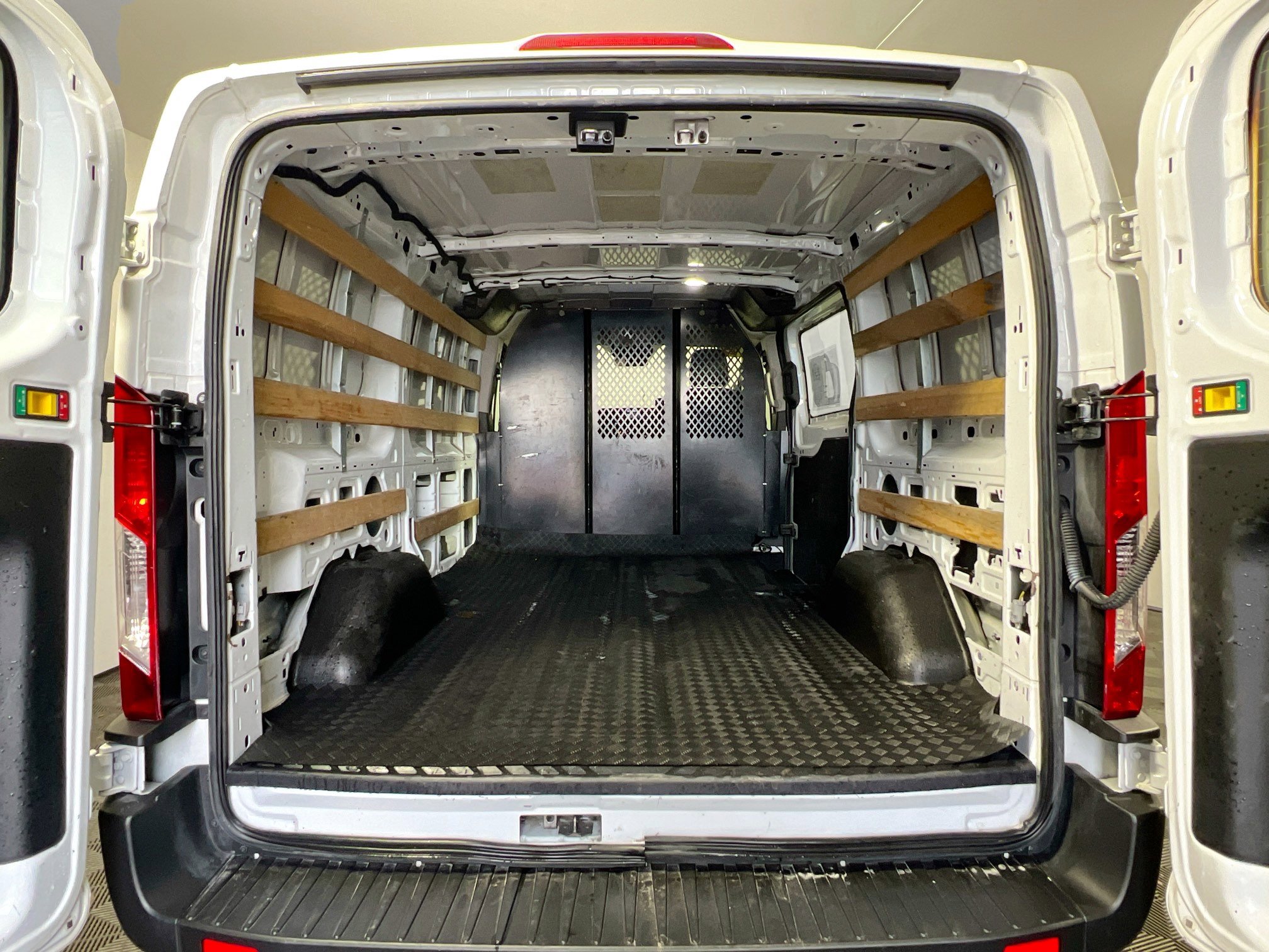 Used 2023 Ford Transit 250 Low Roof w/ Exterior Upgrade Package image 32