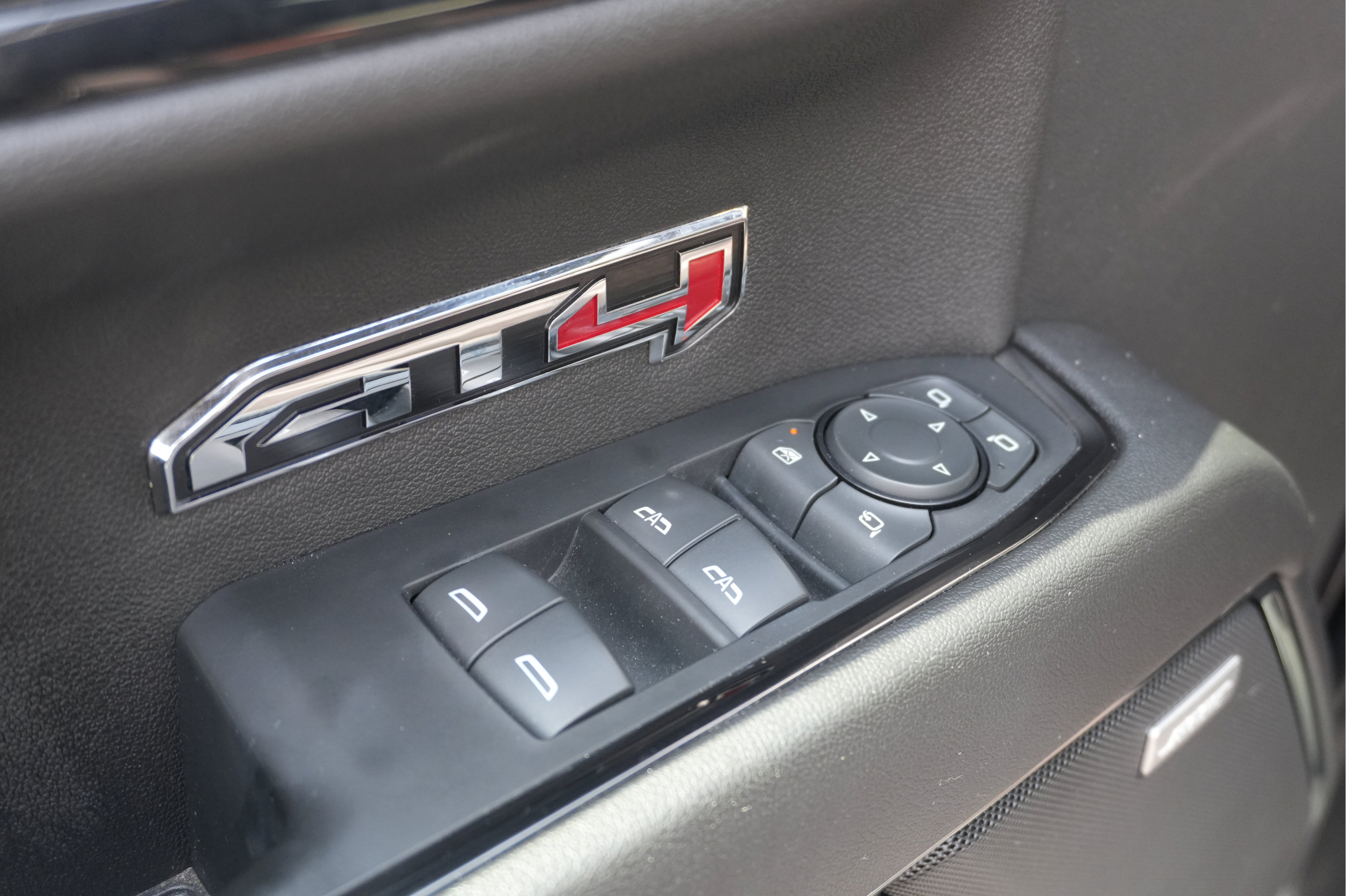 Used 2023 GMC Sierra 1500 AT4 AWD/4WD image 16