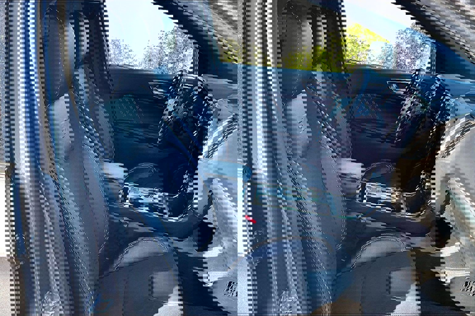 Certified 2024 Ford Edge ST image 7