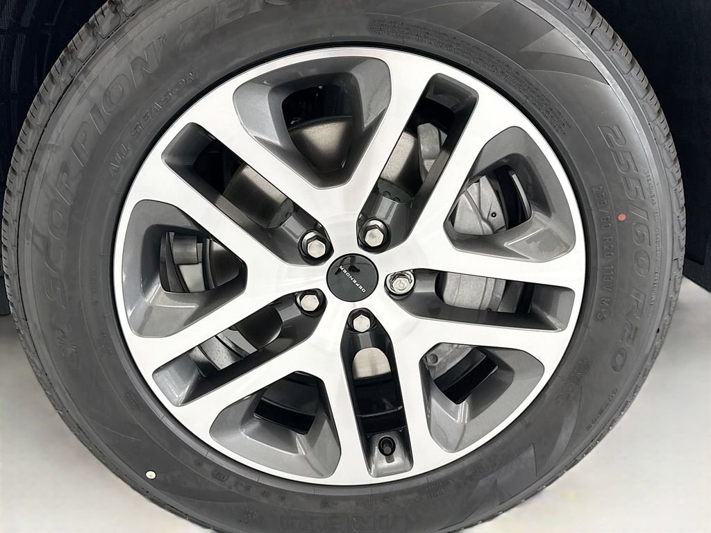 New 2026 Land Rover Defender 130 S image 29