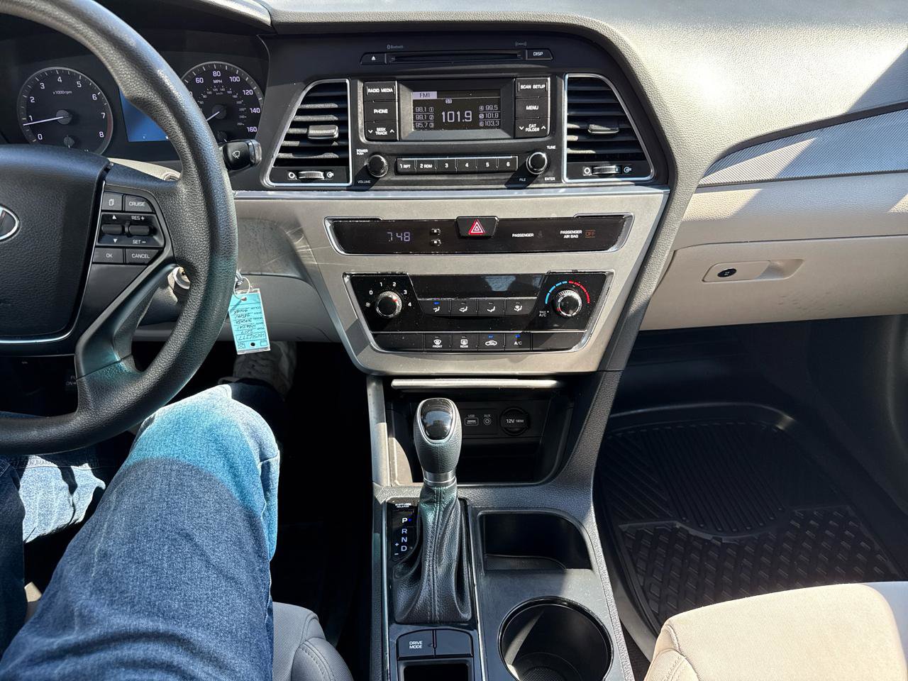 Used 2017 Hyundai Sonata SE image 12
