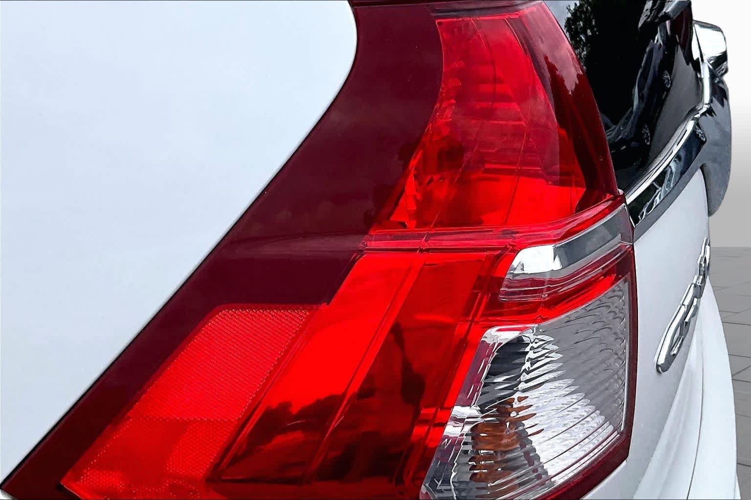 Used 2016 Honda CR-V EX image 27
