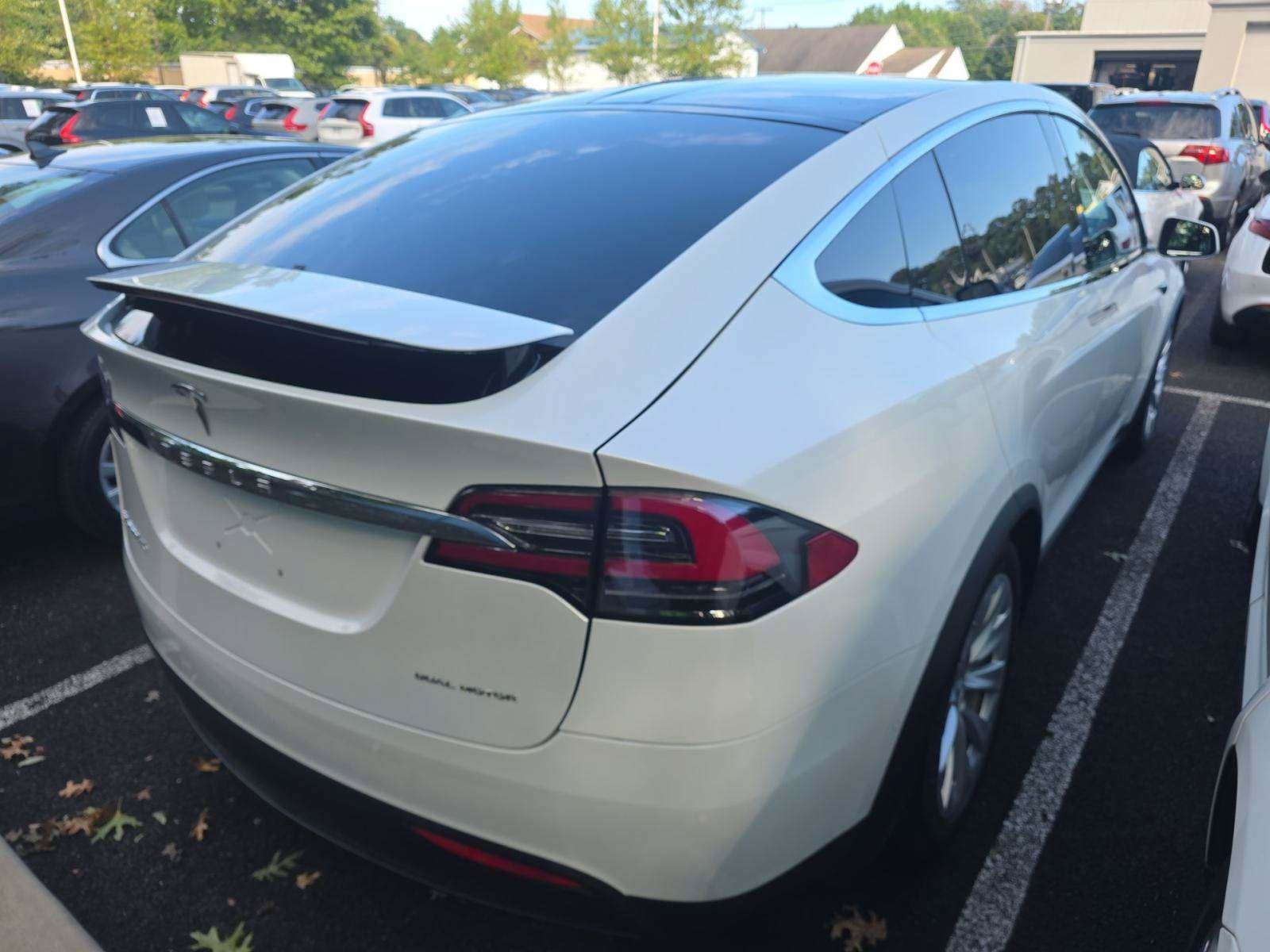 Used 2020 Tesla Model X Long Range AWD/4WD image 3