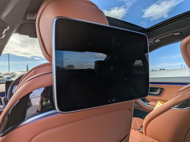 Used 2024 Mercedes-Benz S 580 4MATIC Sedan image 17