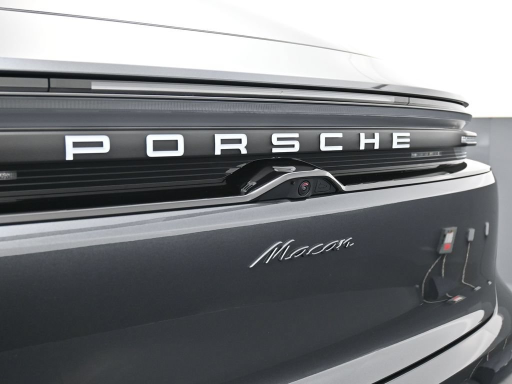 Certified 2025 Porsche Macan Electric RWD image 14