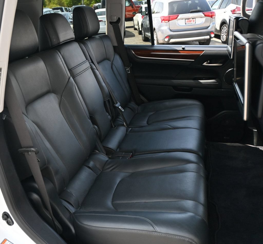 Used 2017 Lexus LX 570 4WD w/ Luxury Package image 22