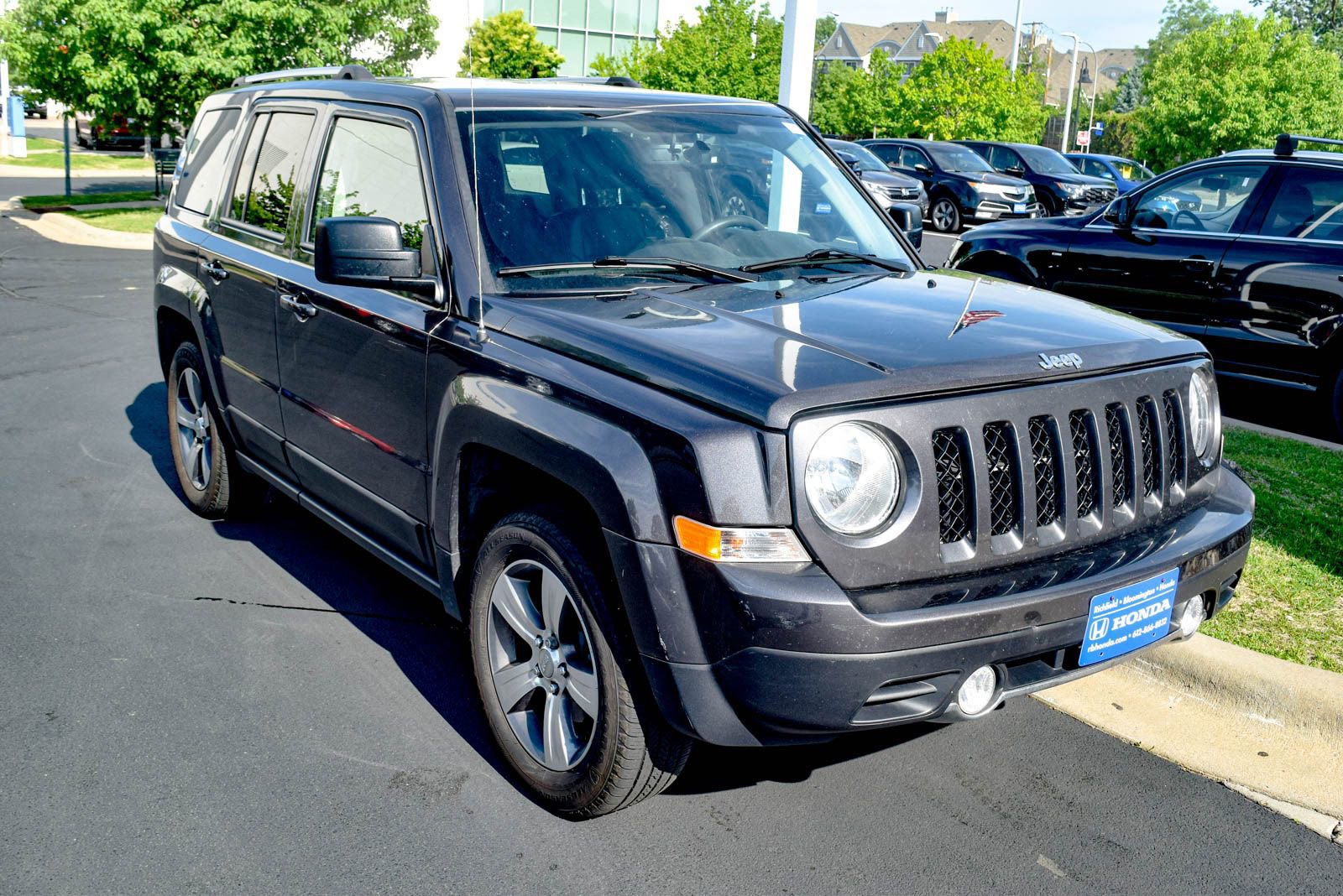 Used 2017 Jeep Patriot High Altitude AWD/4WD image 14