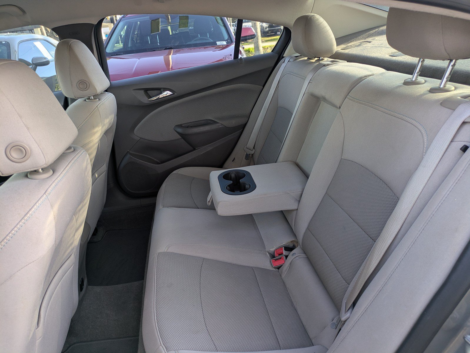 Used 2017 Chevrolet Cruze LT w/ Convenience Package FWD image 9