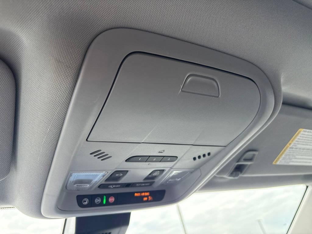 Used 2024 Chevrolet Equinox Premier AWD/4WD image 20