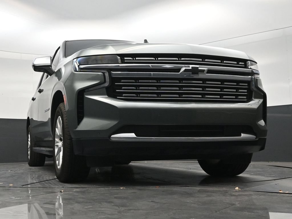 Used 2023 Chevrolet Suburban Premier RWD image 26