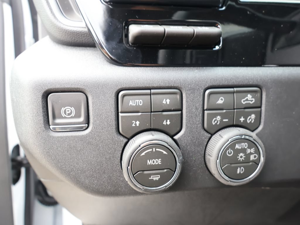 New 2026 Chevrolet Silverado 3500 LTZ w/ LTZ Plus Package AWD/4WD image 13