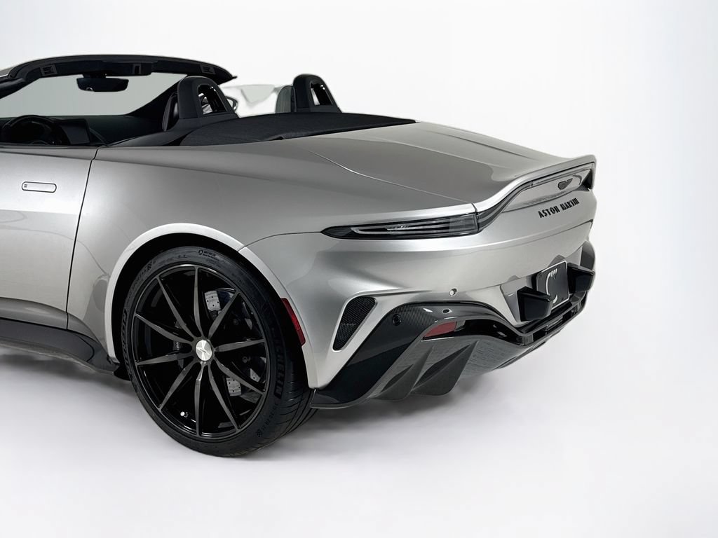 Used 2023 Aston Martin V12 Vantage Roadster RWD image 26
