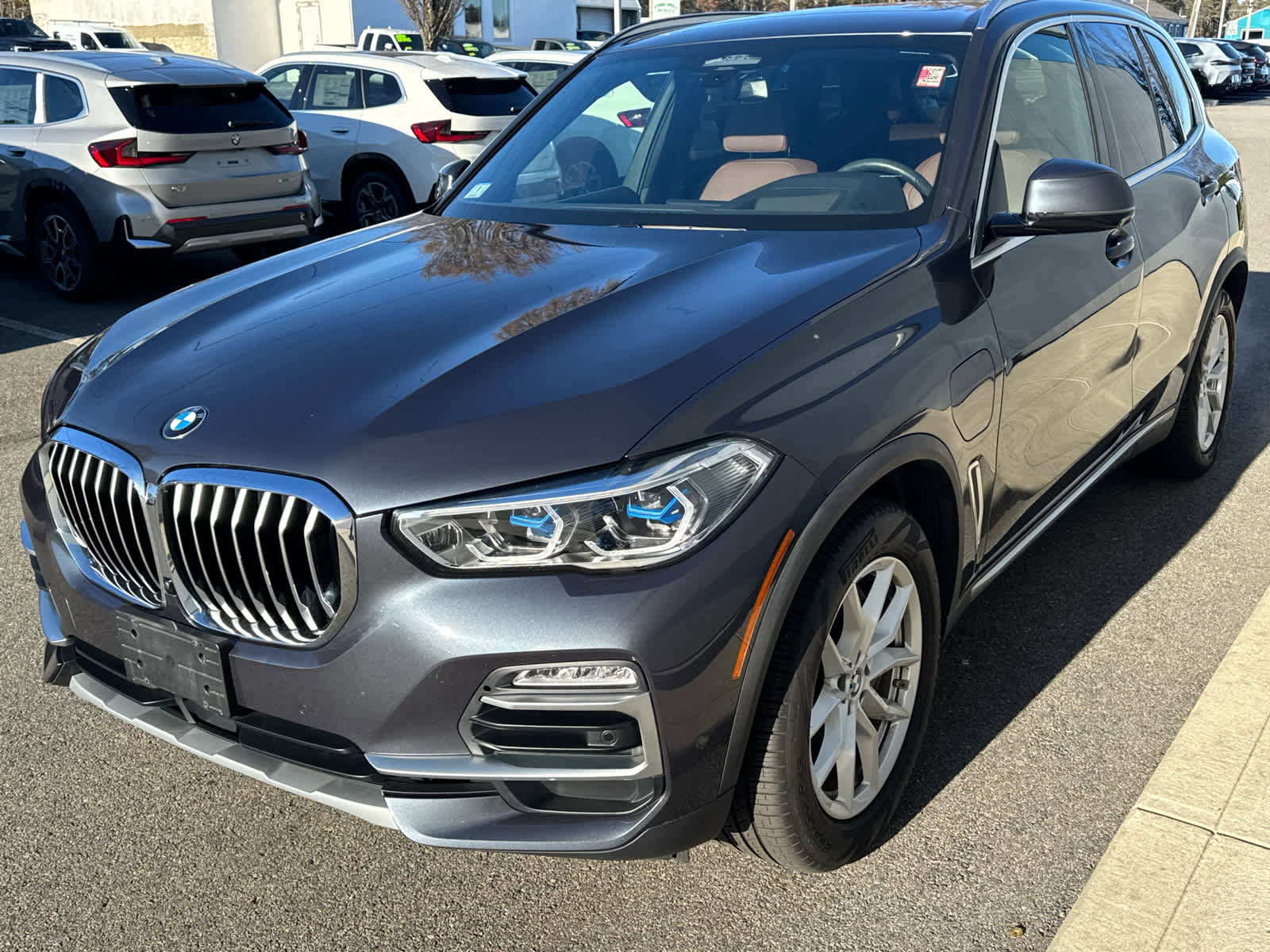 Used 2021 BMW X5 xDrive45e w/ Executive Package image 7