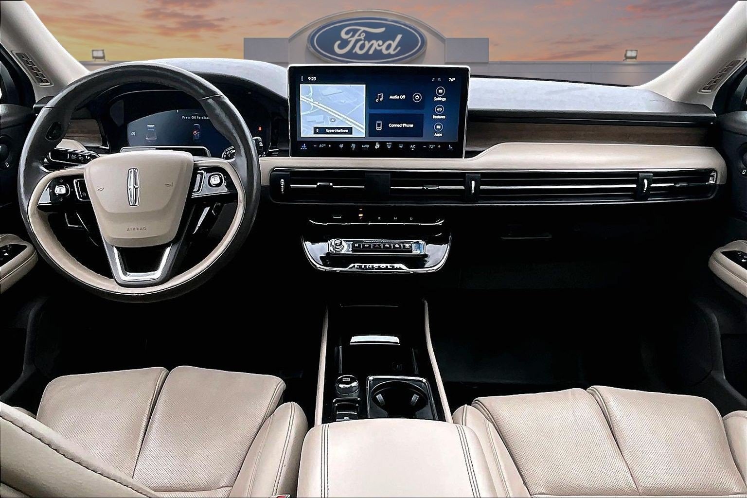 Used 2023 Lincoln Corsair Reserve w/ Equipment Group 202A AWD/4WD image 16