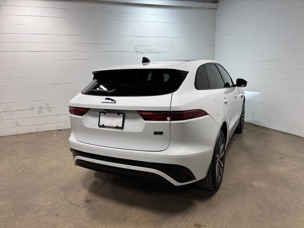 New 2026 Jaguar F-PACE R-Dynamic S image 7