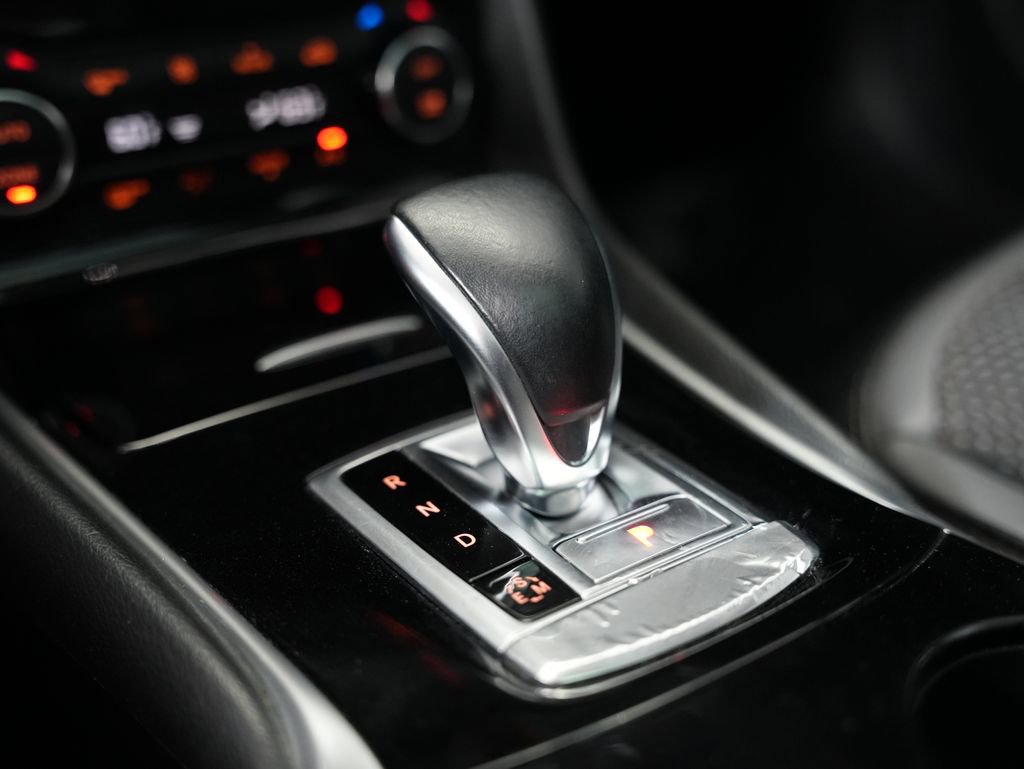 Used 2019 INFINITI QX30 w/ Navigation Package image 25