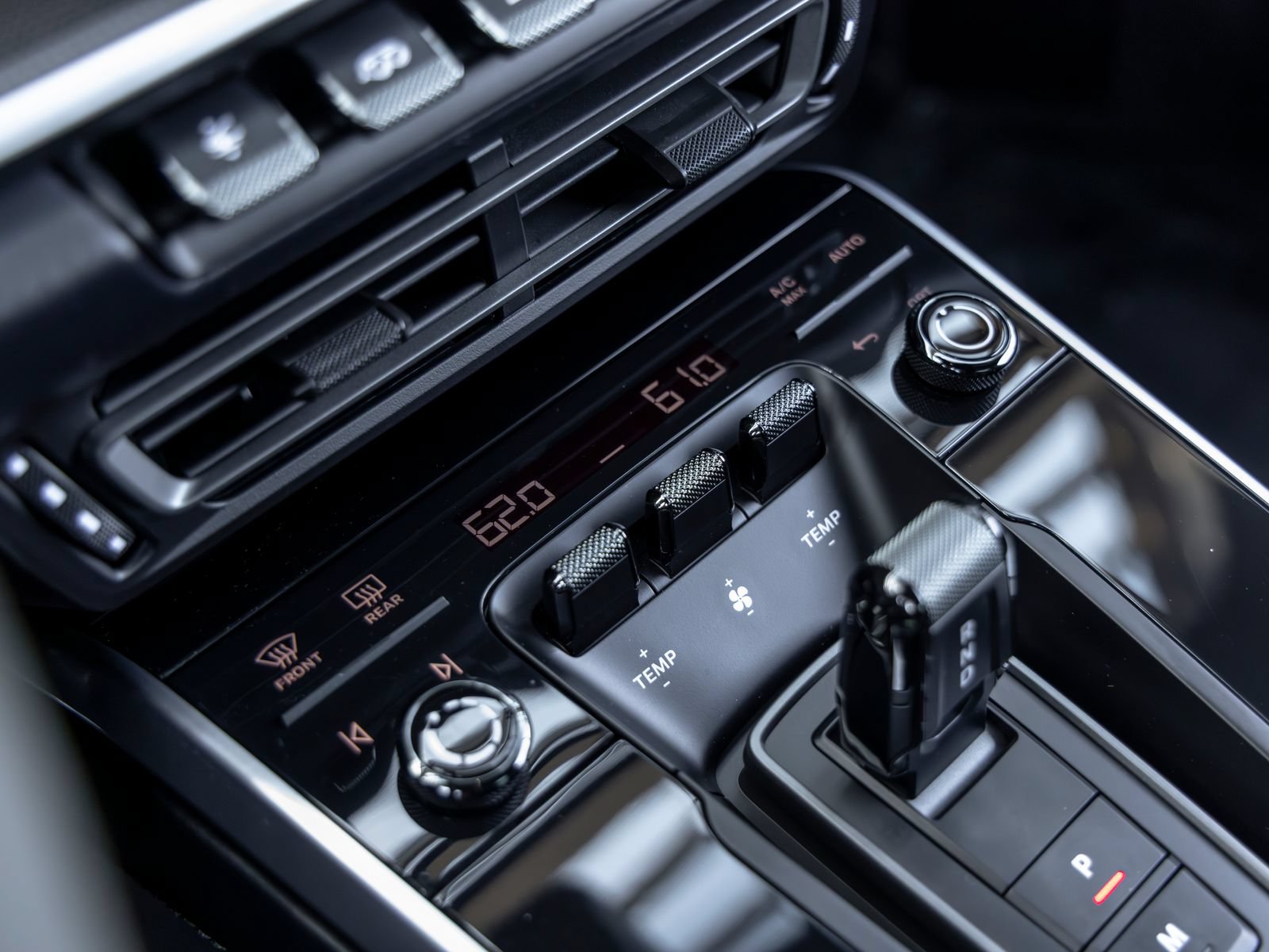 Certified 2025 Porsche 911 Turbo S AWD/4WD image 40