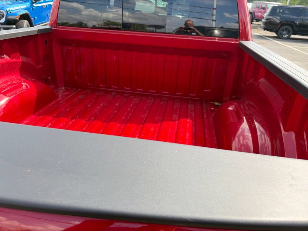 New 2026 RAM 1500 Express AWD/4WD image 12
