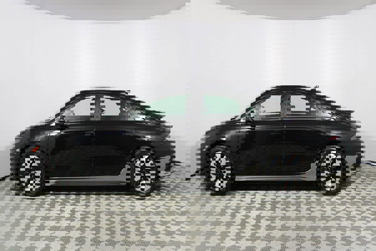 Used 2024 Hyundai Ioniq 6 SE image 26