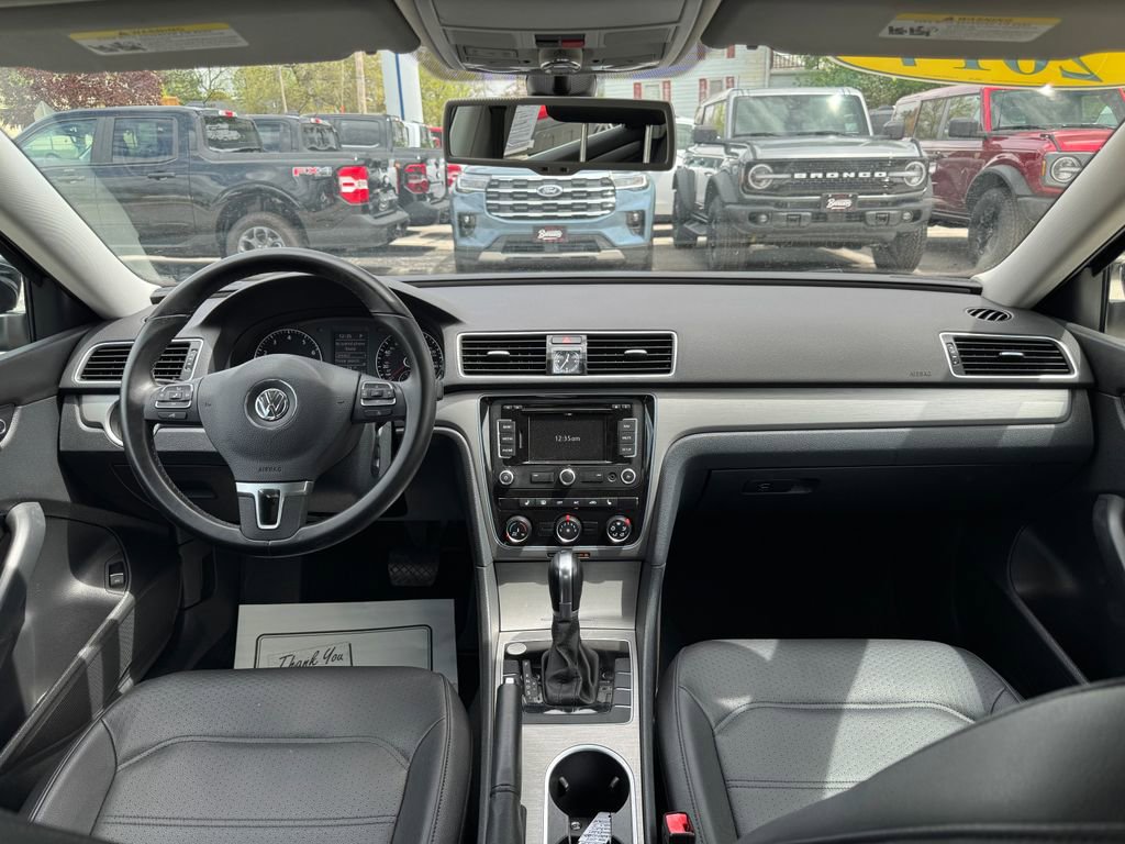 Used 2014 Volkswagen Passat 2.5 SE FWD image 17