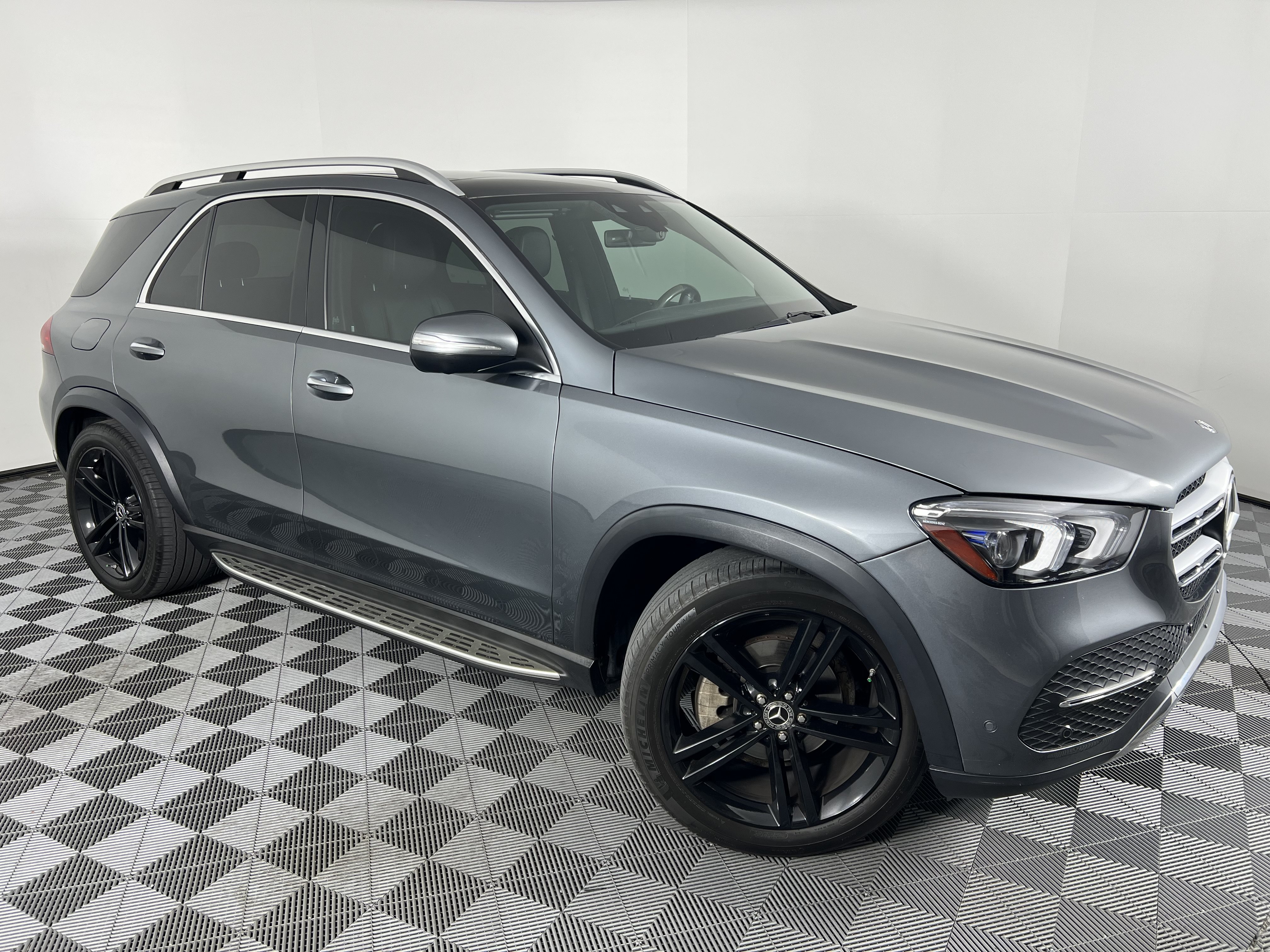 Certified 2020 Mercedes-Benz GLE 350 4MATIC image 2