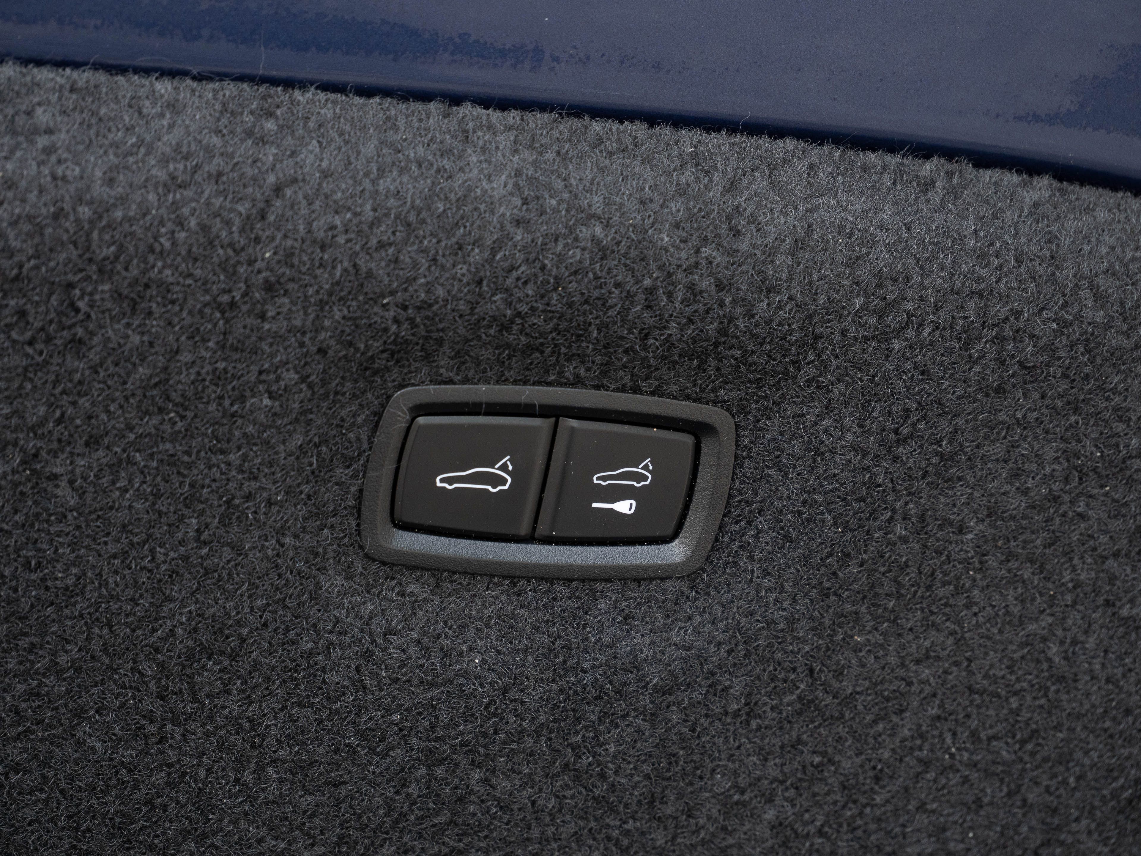 Certified 2023 Porsche Taycan RWD image 32
