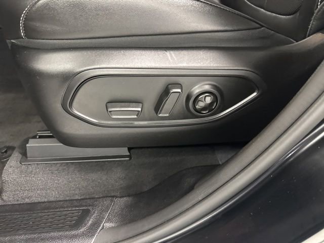 Used 2023 Jeep Grand Cherokee 4WD 4xe w/ Luxury Tech Group II image 17