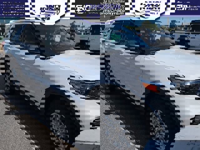 Used 2021 Ford Explorer XLT w/ Class III Trailer Tow Package AWD/4WD image 1