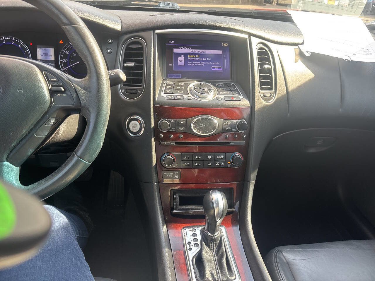 Used 2015 INFINITI QX50 Journey w/ Premium Package image 9