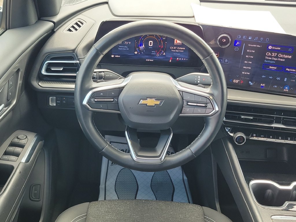 Used 2024 Chevrolet Traverse LS FWD image 31