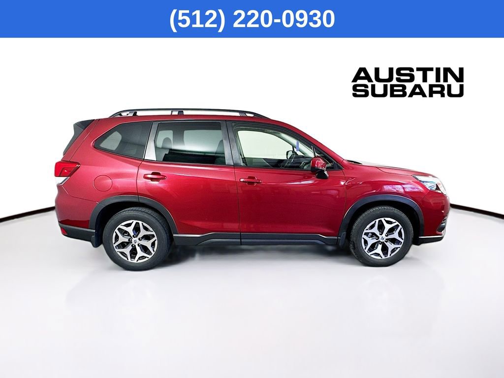 Used 2024 Subaru Forester Premium image 9