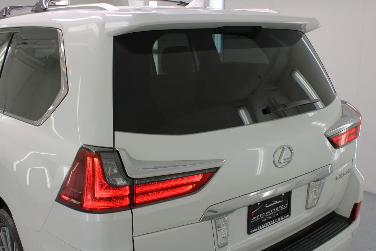 Used 2017 Lexus LX 570 4WD w/ Luxury Package image 19