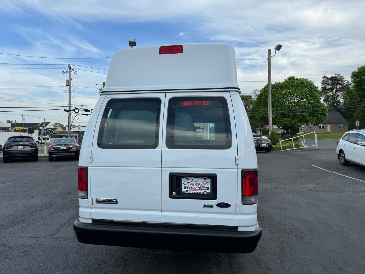 Used 2009 Ford E-250 and Econoline 250 Extended RWD image 6