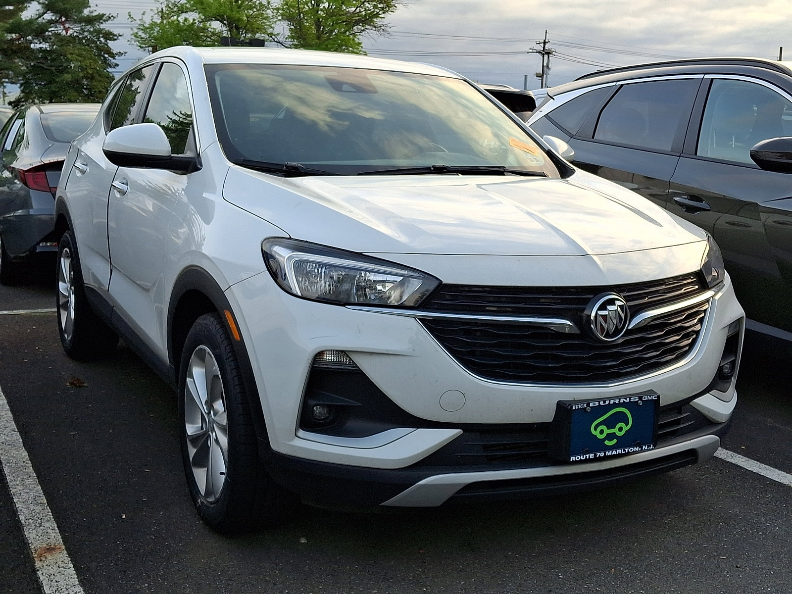 Certified 2022 Buick Encore GX Preferred w/ Cold Weather Comfort Package FWD image 5