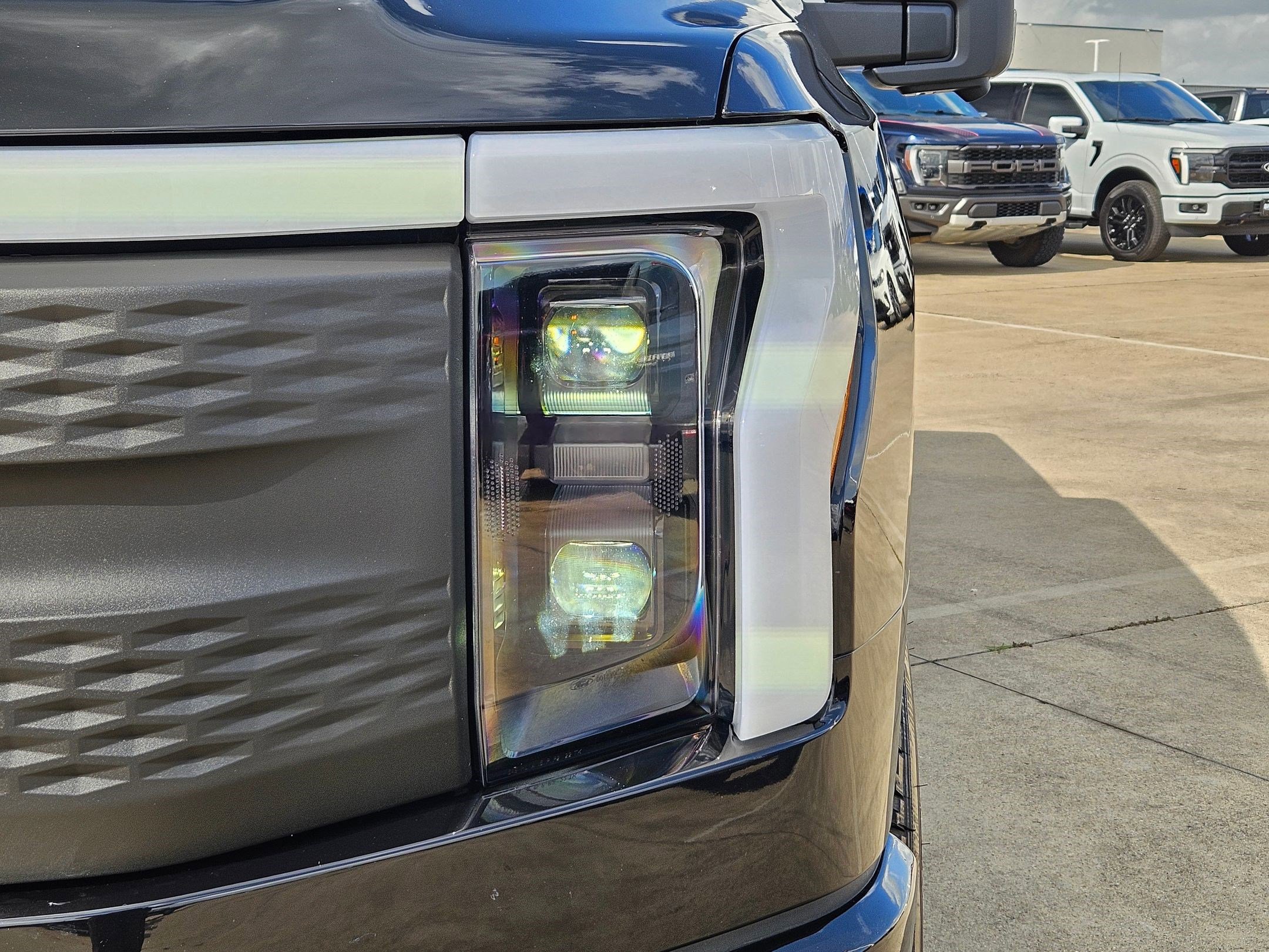 Used 2025 Ford F150 Lightning XLT image 10