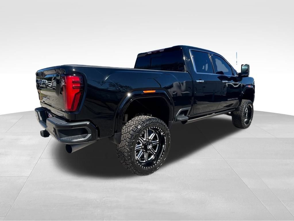 Used 2024 GMC Sierra 2500 Denali Ultimate w/ Max Trailering Package image 4