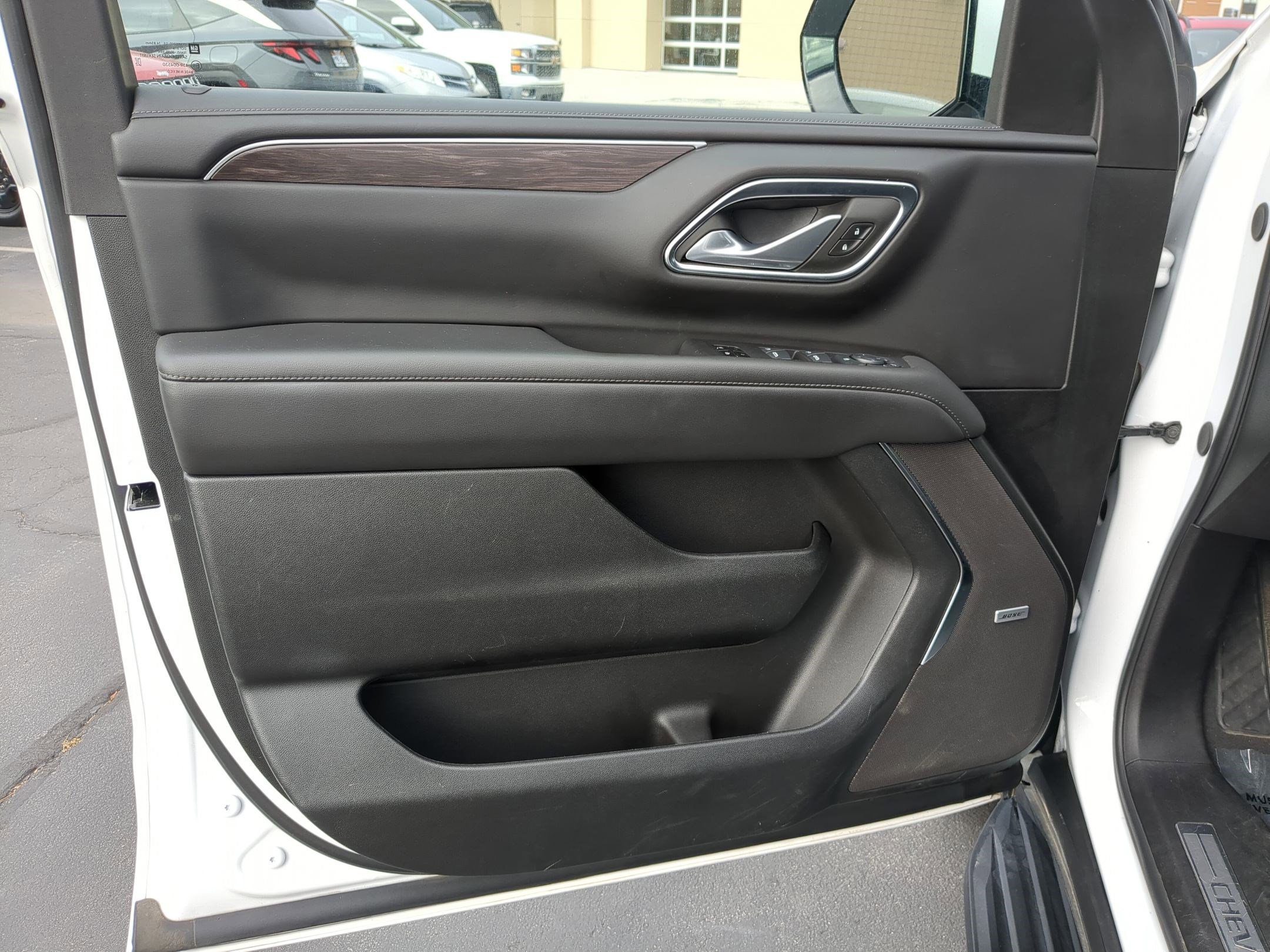 Used 2024 Chevrolet Suburban LT image 14