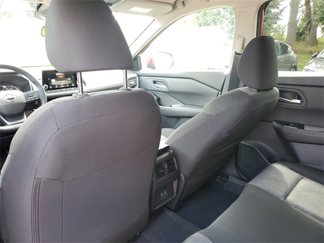 New 2026 Nissan Rogue SV image 25