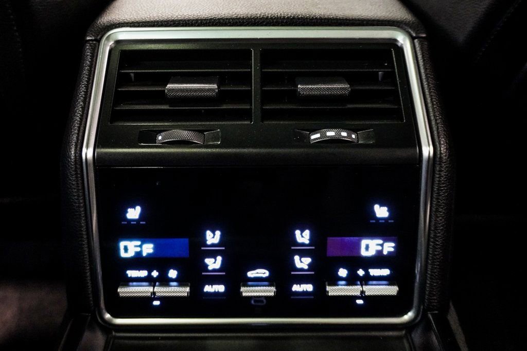 Used 2022 Porsche Panamera 4 Platinum Edition image 23