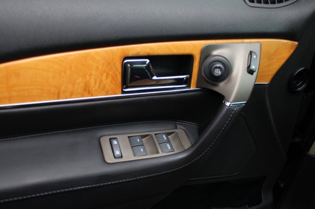 Used 2013 Lincoln MKX AWD image 21