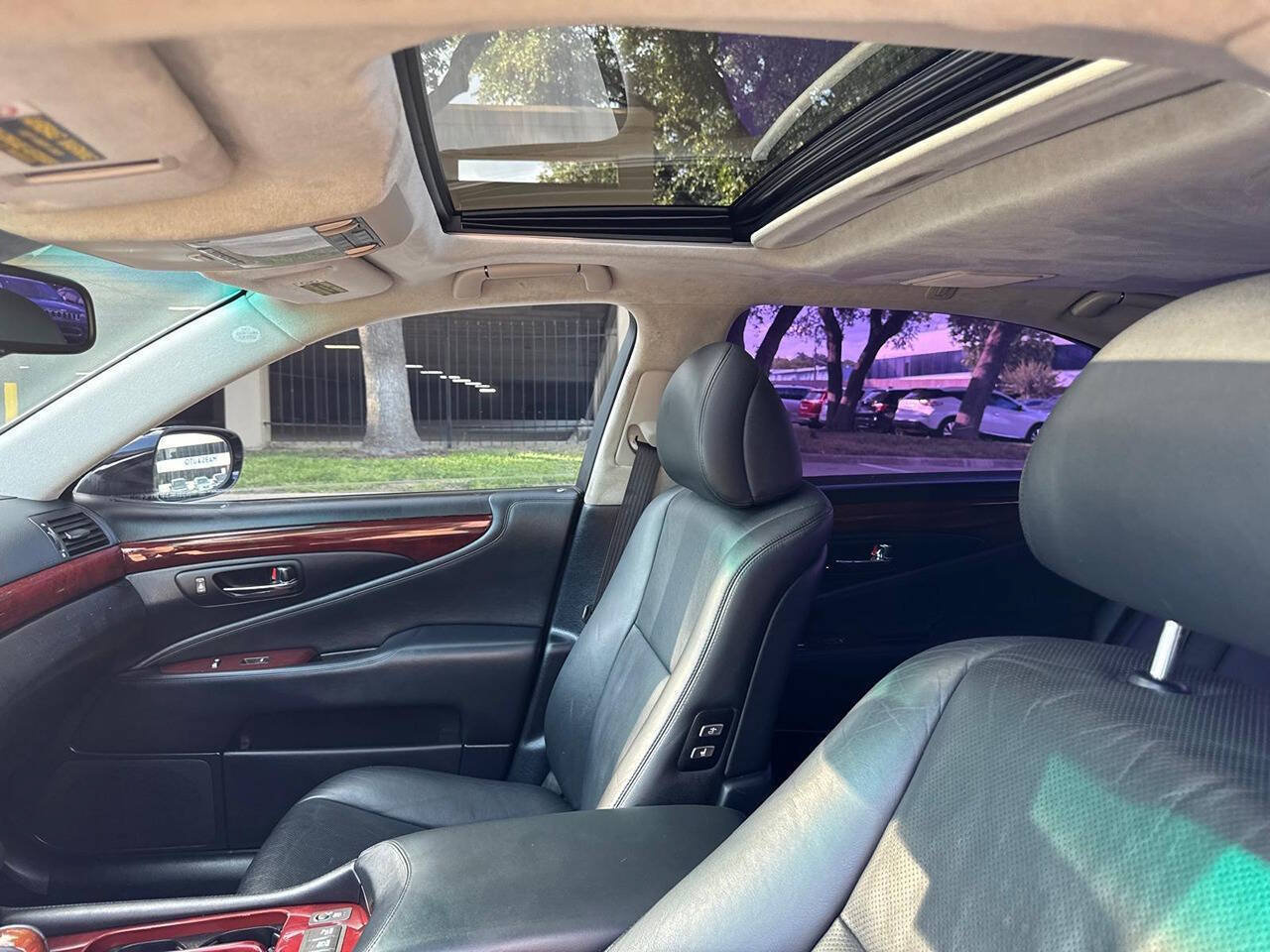 Used 2007 Lexus LS 460 L RWD image 28