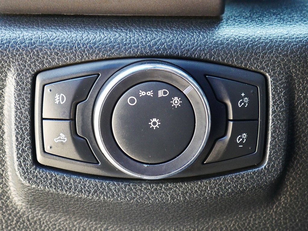 Used 2015 Ford F150 XLT w/ Equipment Group 302A Luxury AWD/4WD image 29