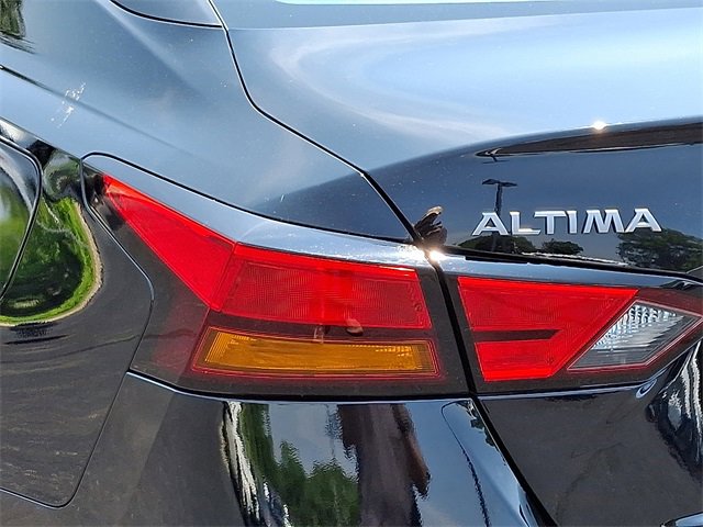 Used 2023 Nissan Altima 2.5 SV w/ SV Premium Package image 10