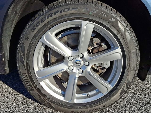 Used 2020 Volvo XC90 T6 Momentum image 8