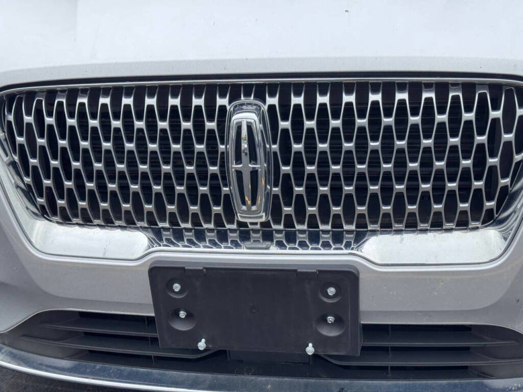 Used 2020 Lincoln Corsair AWD w/ Premium Package image 27