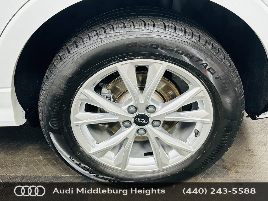 Certified 2025 Audi Q3 2.0T Premium w/ Convenience Package image 35