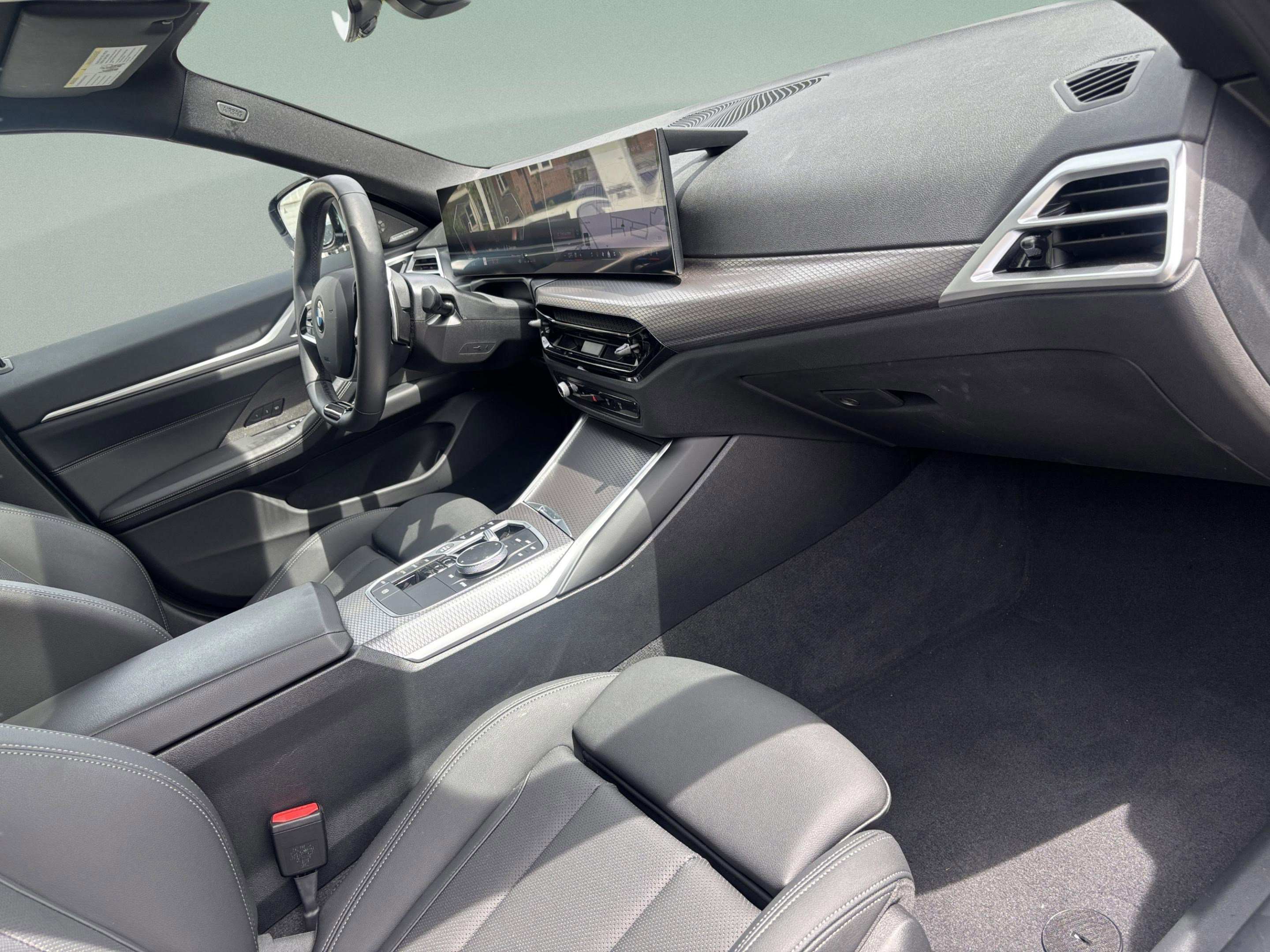 Used 2025 BMW 430i w/ Premium Package image 27