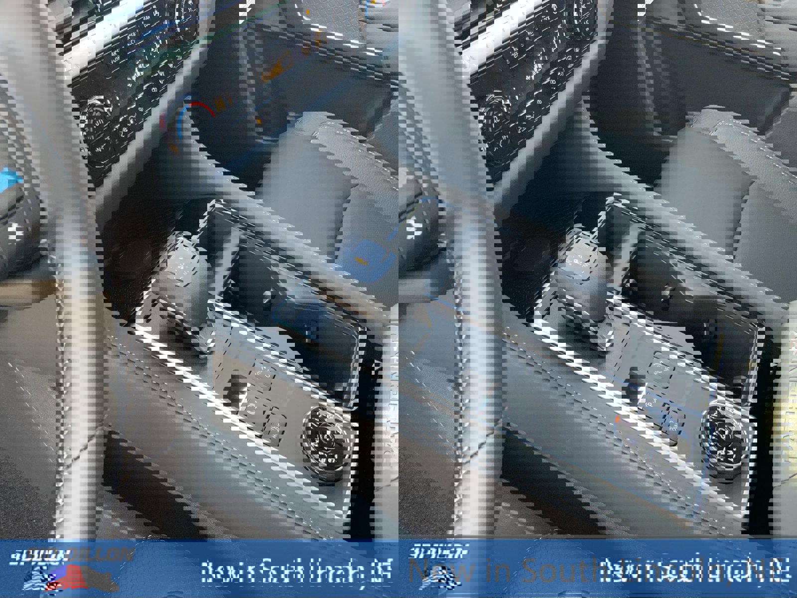 New 2026 Nissan Pathfinder SL image 8